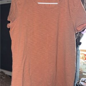 Lululemon curved hem shirt